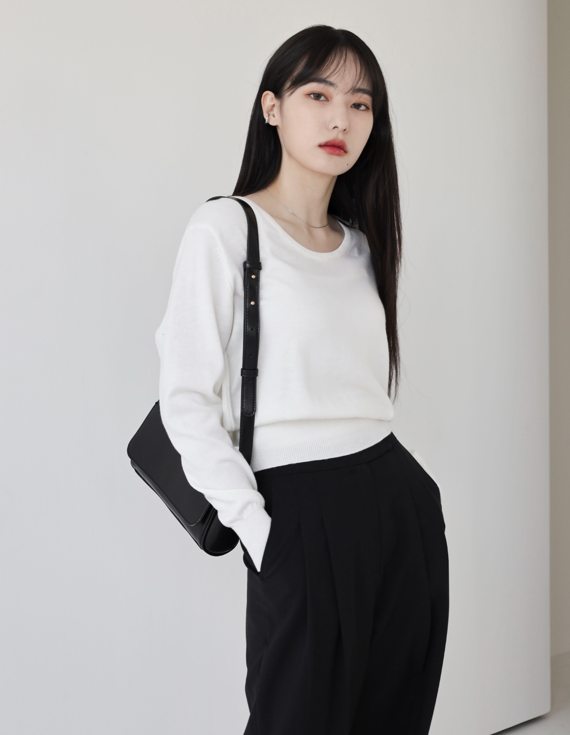 Simple Silhouette Knit
