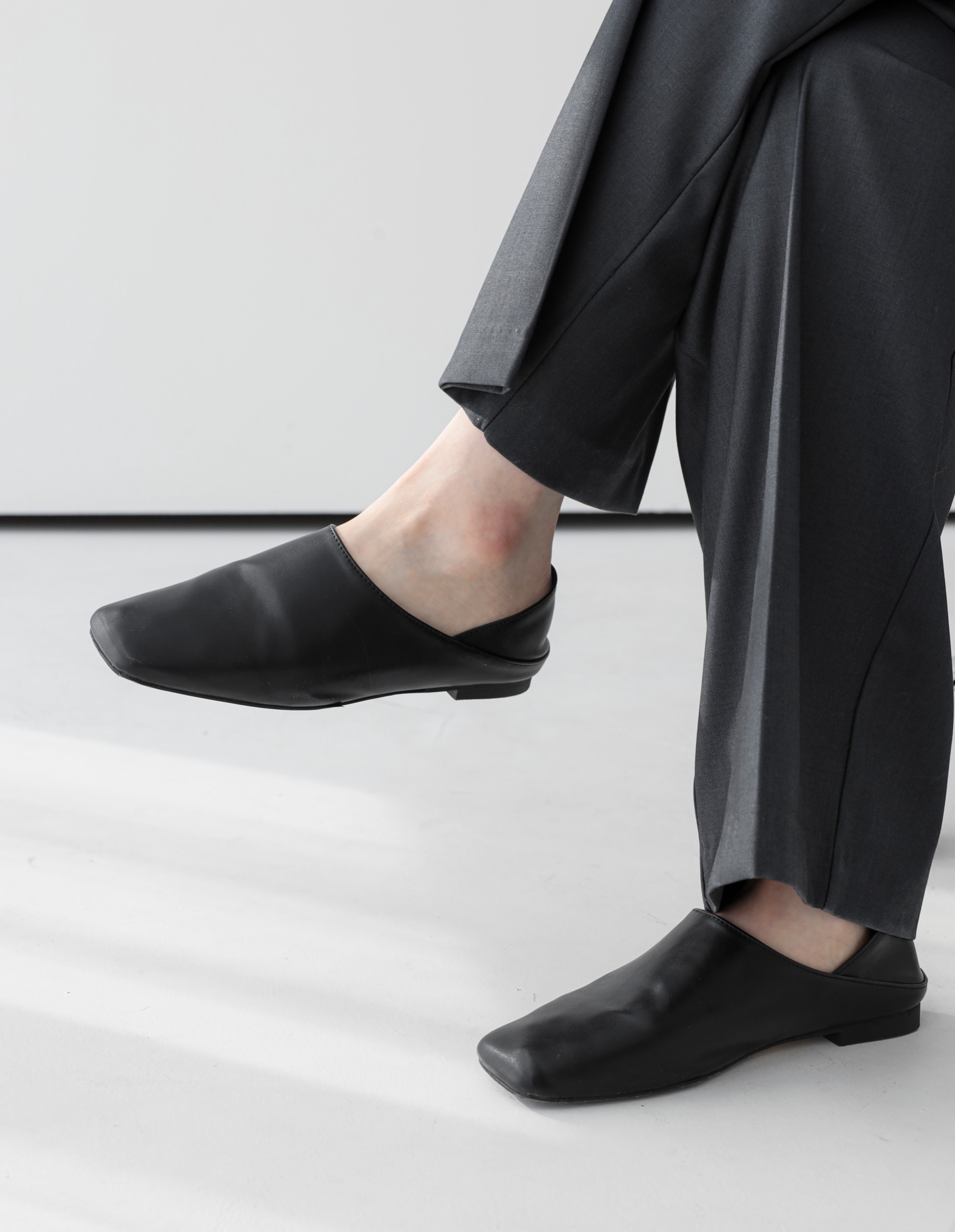 Two-way Square Basic Loafer