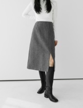 Wool A Long Slit Skirt